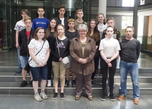 31. Mai 2017: Gespräch mit SchülerInnen der Werkrealschule Görwihl im Deutschen Bundestag während ihrer Berlin-Reise. 